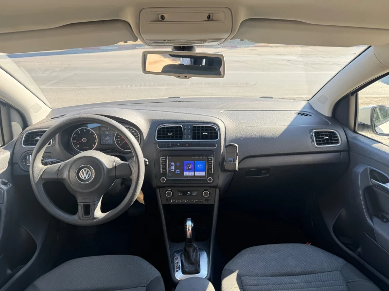 VW Polo 1.2i АВТОМАТИК КАМЕРА НАВИ, снимка 5 - Автомобили и джипове - 51530702