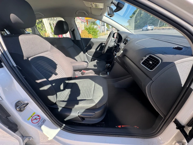 VW Polo 1.2i АВТОМАТИК КАМЕРА НАВИ, снимка 12 - Автомобили и джипове - 51530702