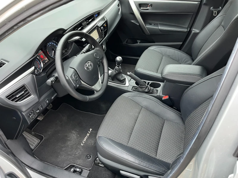 Toyota Corolla  Executive , снимка 7 - Автомобили и джипове - 52611913