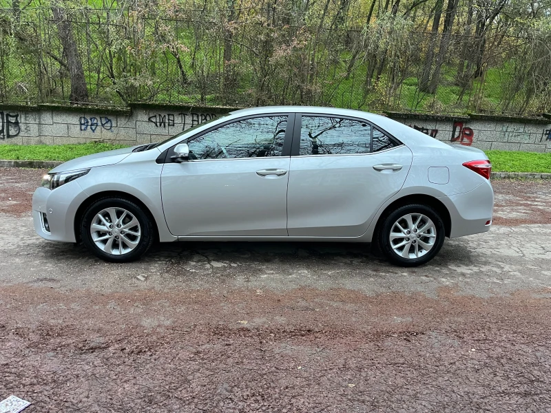 Toyota Corolla  Executive , снимка 5 - Автомобили и джипове - 52611913