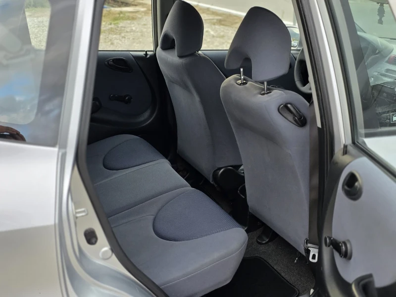 Honda Jazz 1.3i  77 k.c. , снимка 8 - Автомобили и джипове - 52631329