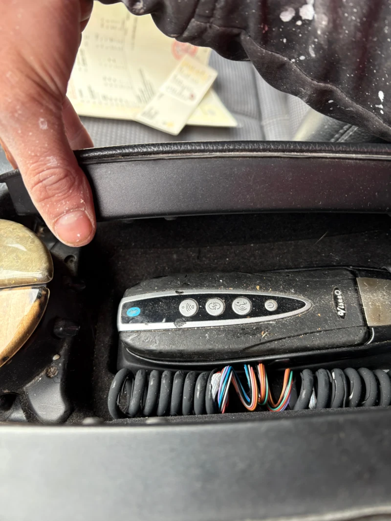 Mercedes-Benz E 320, снимка 4 - Автомобили и джипове - 52708438