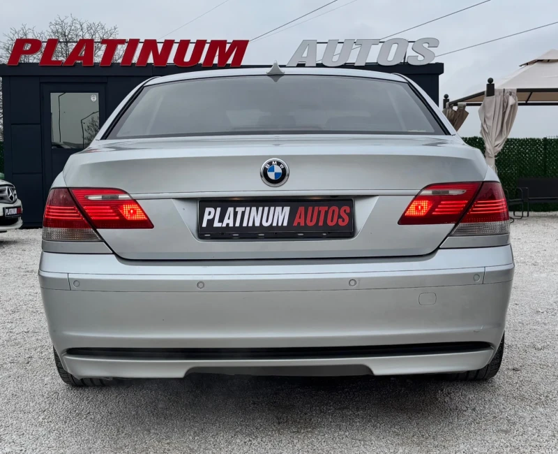 BMW 760 V12/FACE/ПОДГРЕВ/ОБДУХВАНЕ/ПАНОРАМА/АЛКАНТАРА/FULL, снимка 10 - Автомобили и джипове - 52909975