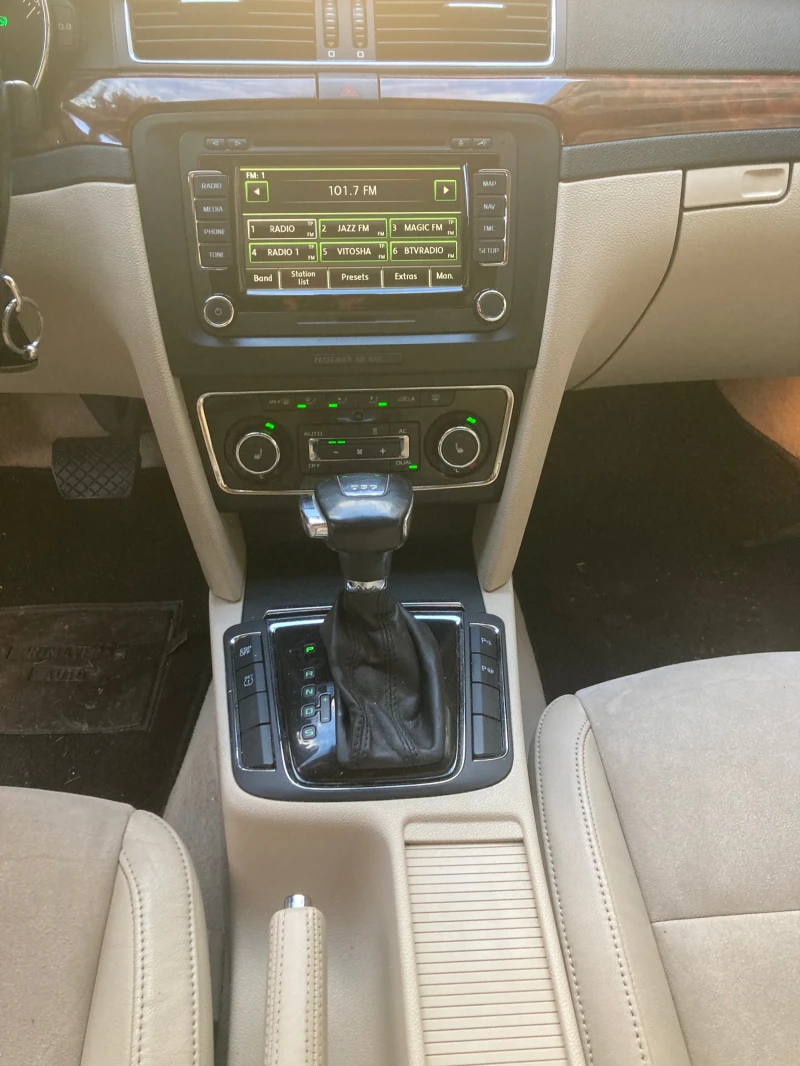 Skoda Superb 170 к.с. DSG, снимка 8 - Автомобили и джипове - 52948858