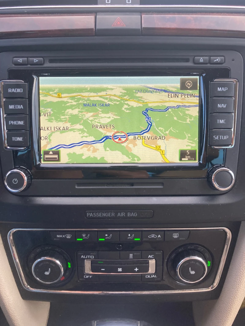 Skoda Superb 170 к.с. DSG, снимка 10 - Автомобили и джипове - 52948858