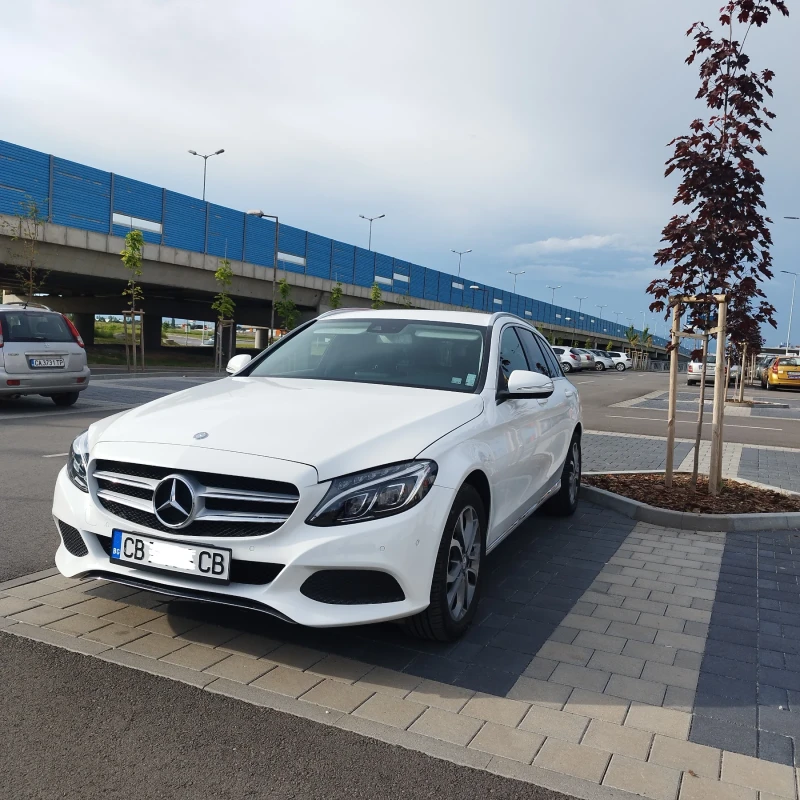 Mercedes-Benz C 220 220, снимка 3 - Автомобили и джипове - 53371706