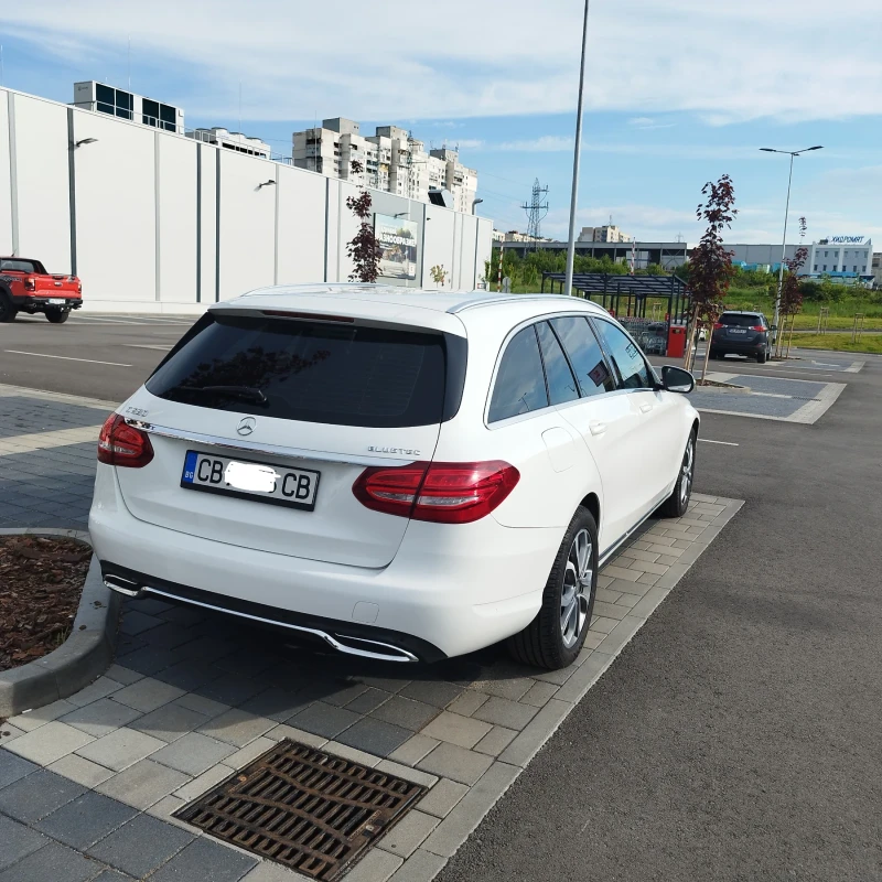 Mercedes-Benz C 220 220, снимка 6 - Автомобили и джипове - 53371706