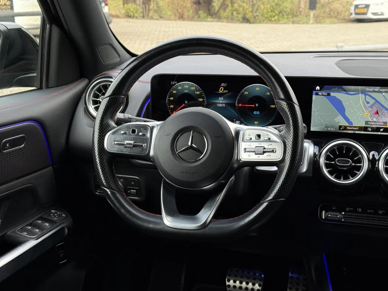 Mercedes-Benz EQB 250 AMG Line, снимка 13 - Автомобили и джипове - 53562692