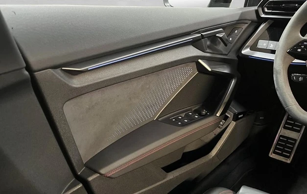 Audi Rs3 Sportback = Black Optic = RS Design Гаранция, снимка 5 - Автомобили и джипове - 52706570