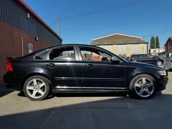 Volvo S40 2.0 r desgin, снимка 4 - Автомобили и джипове - 55605830