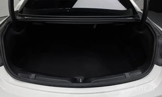 Mercedes-Benz E 400 4 MATIC AMG Line, снимка 16 - Автомобили и джипове - 55879533