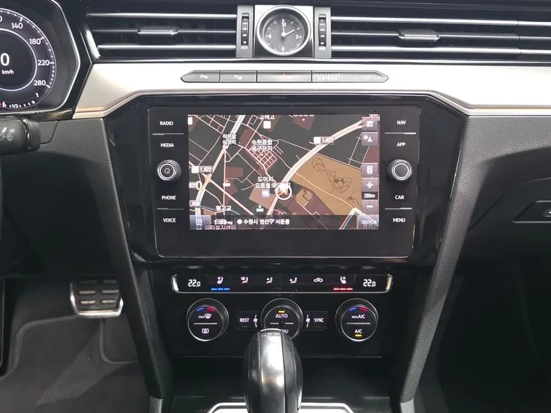 VW Arteon 2.0 Tdi Premium, снимка 13 - Автомобили и джипове - 55888632