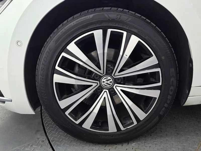 VW Arteon 2.0 Tdi Premium, снимка 5 - Автомобили и джипове - 55888632