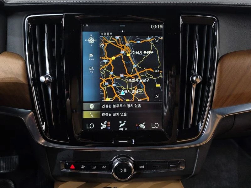 Volvo S90 2.0 Automatic, снимка 15 - Автомобили и джипове - 55975527
