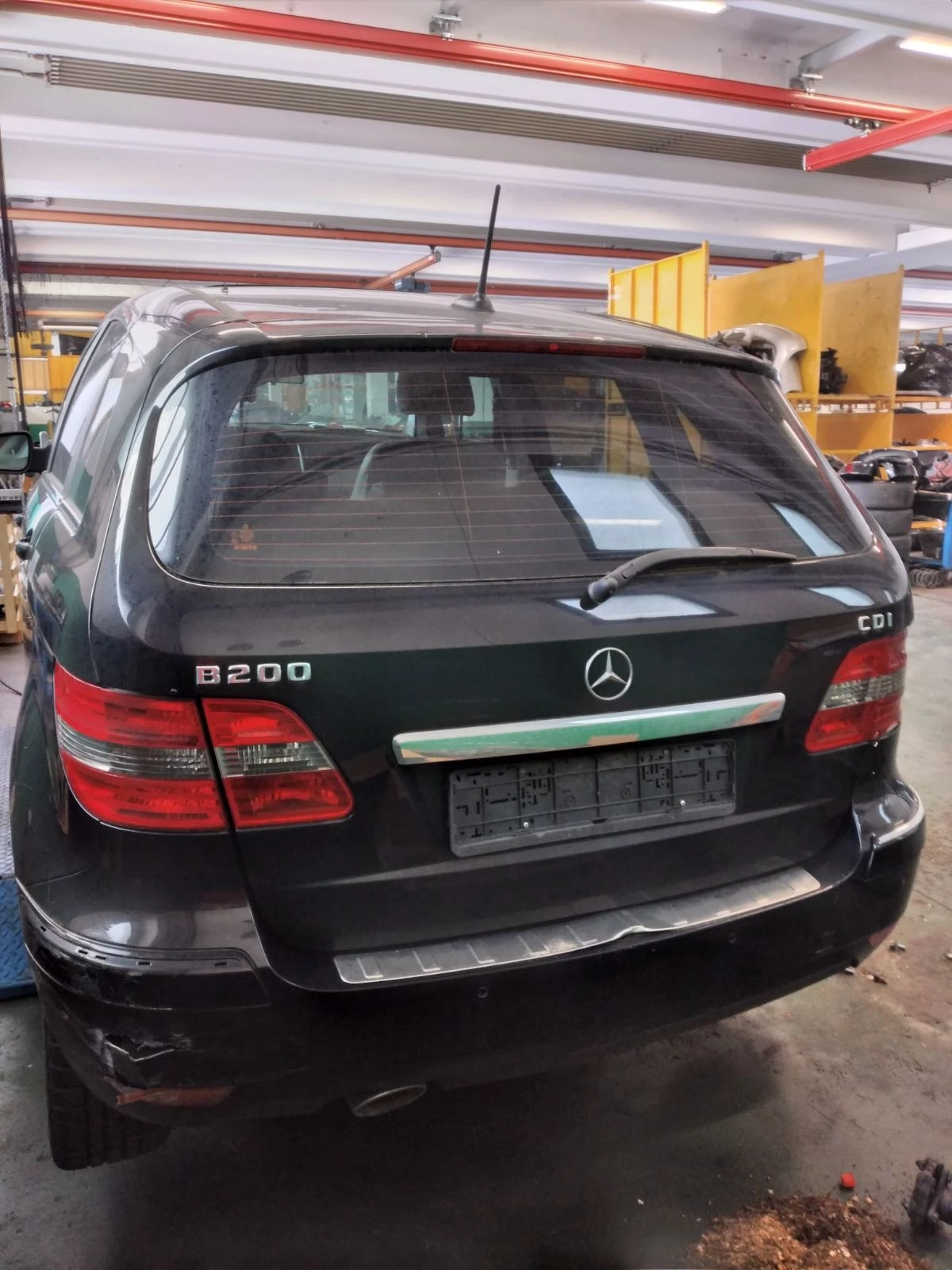 Mercedes-Benz B 200 2.0 - изображение 3