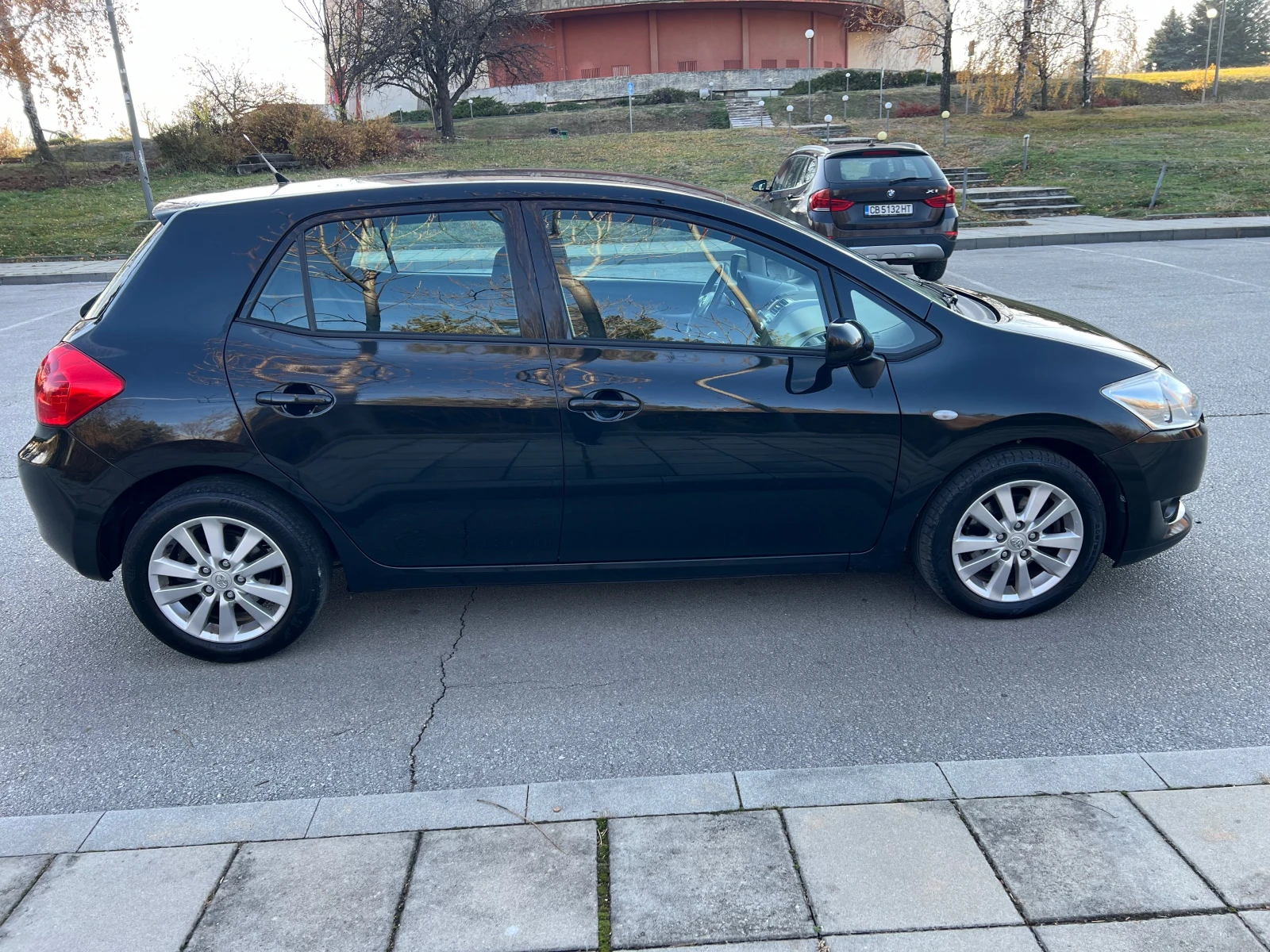 Toyota Auris 2.0D4D/126p.s-Kayless Go - изображение 8