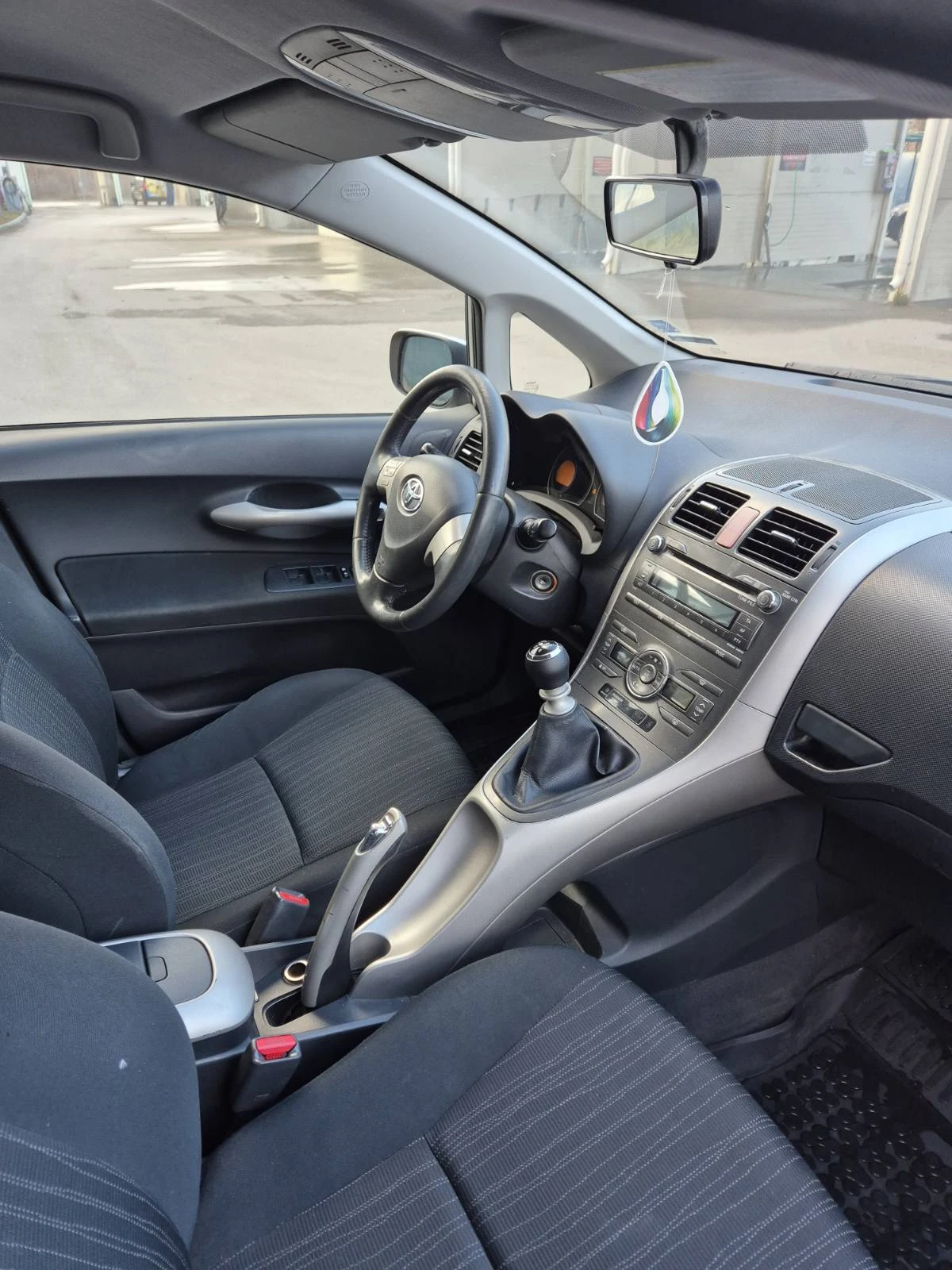 Toyota Auris D4D - изображение 8