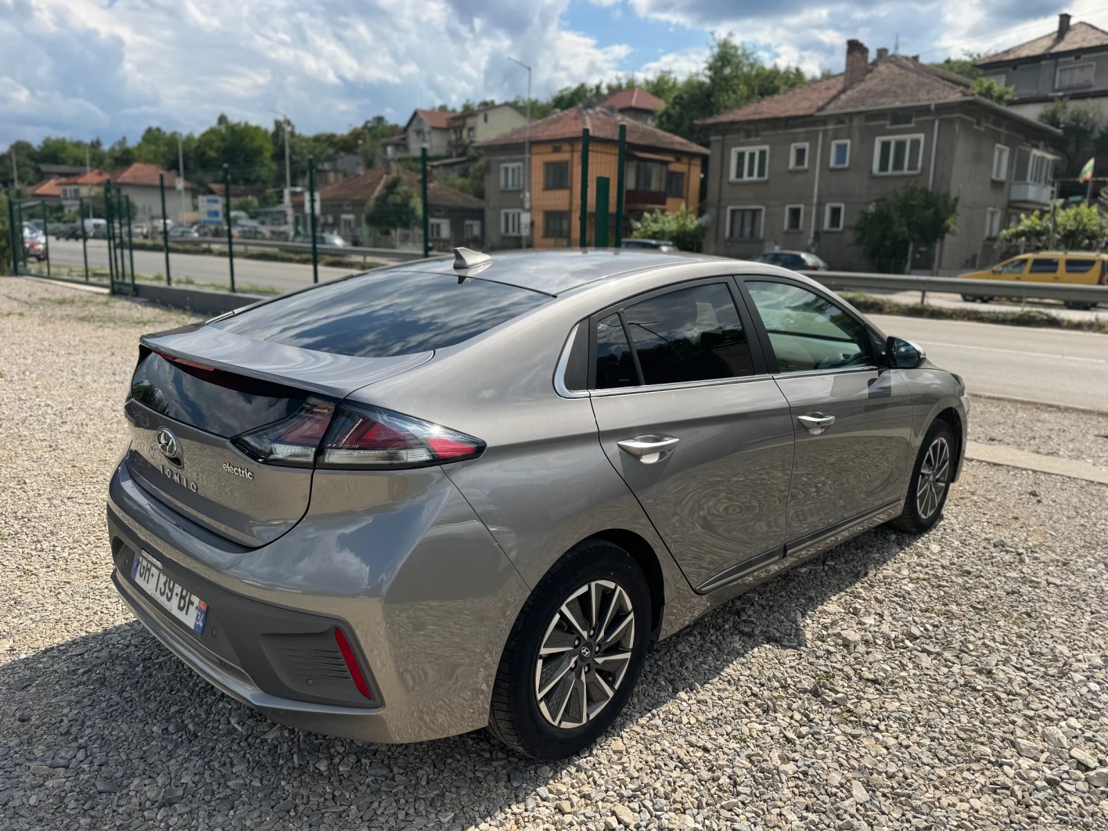 Hyundai Ioniq Full electric - изображение 4