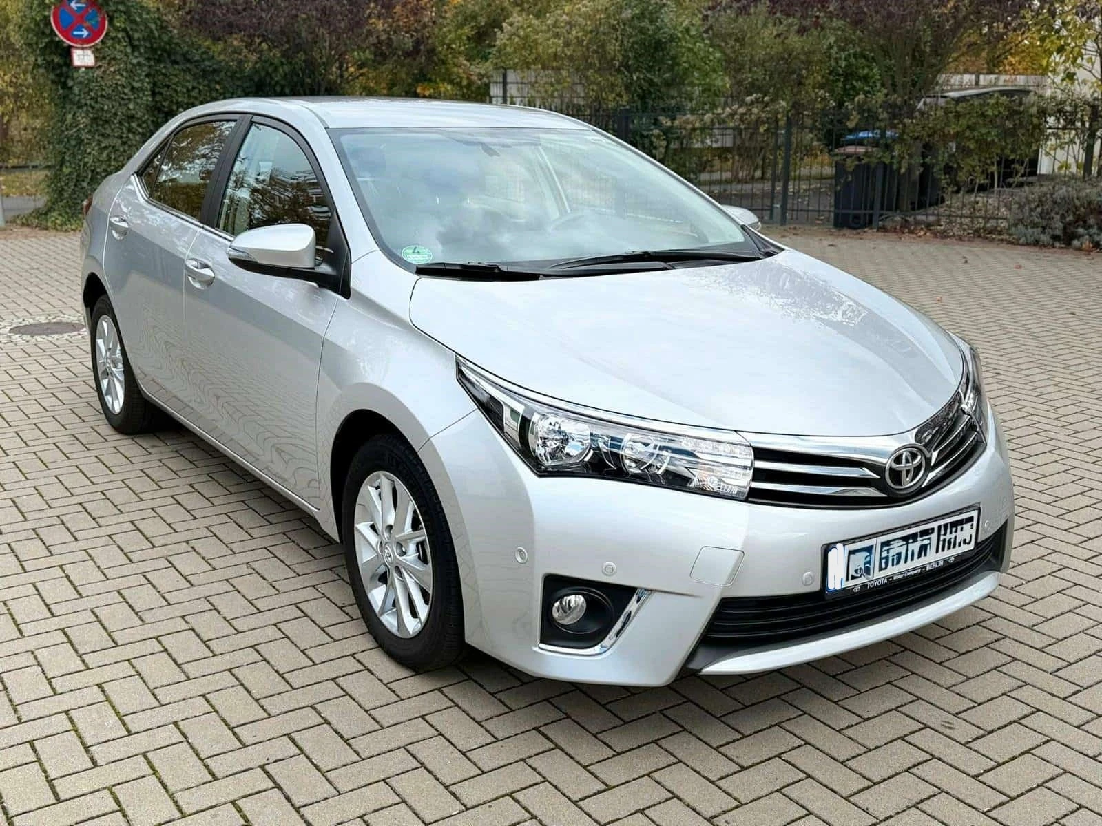 Toyota Corolla  Executive  - изображение 6