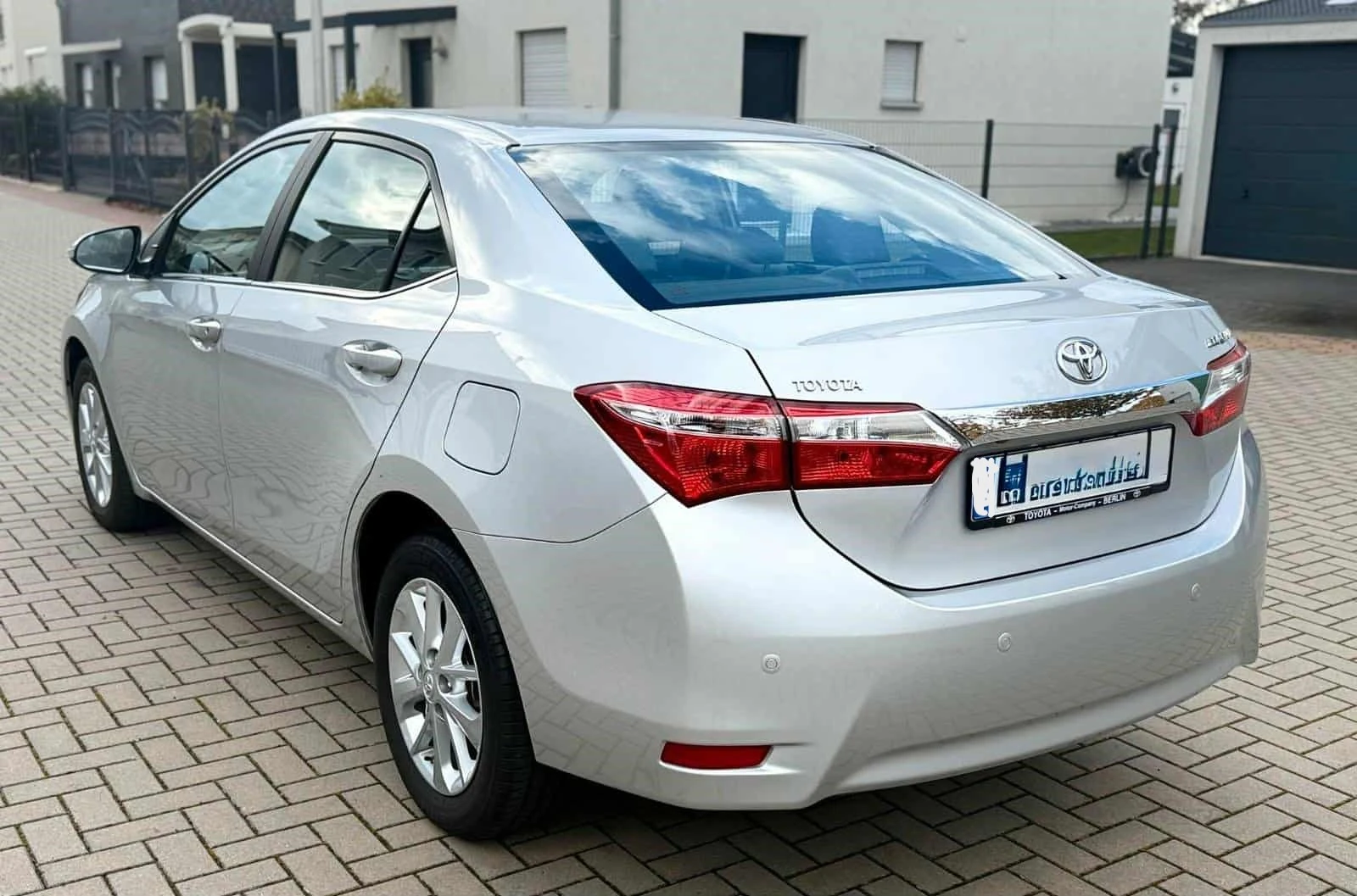 Toyota Corolla  Executive Plus - изображение 4