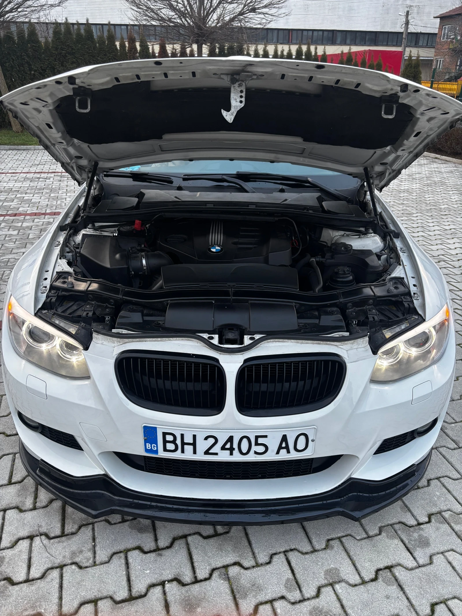 BMW 320 320Д184 edition, снимка 12 - Автомобили и джипове - 53769401