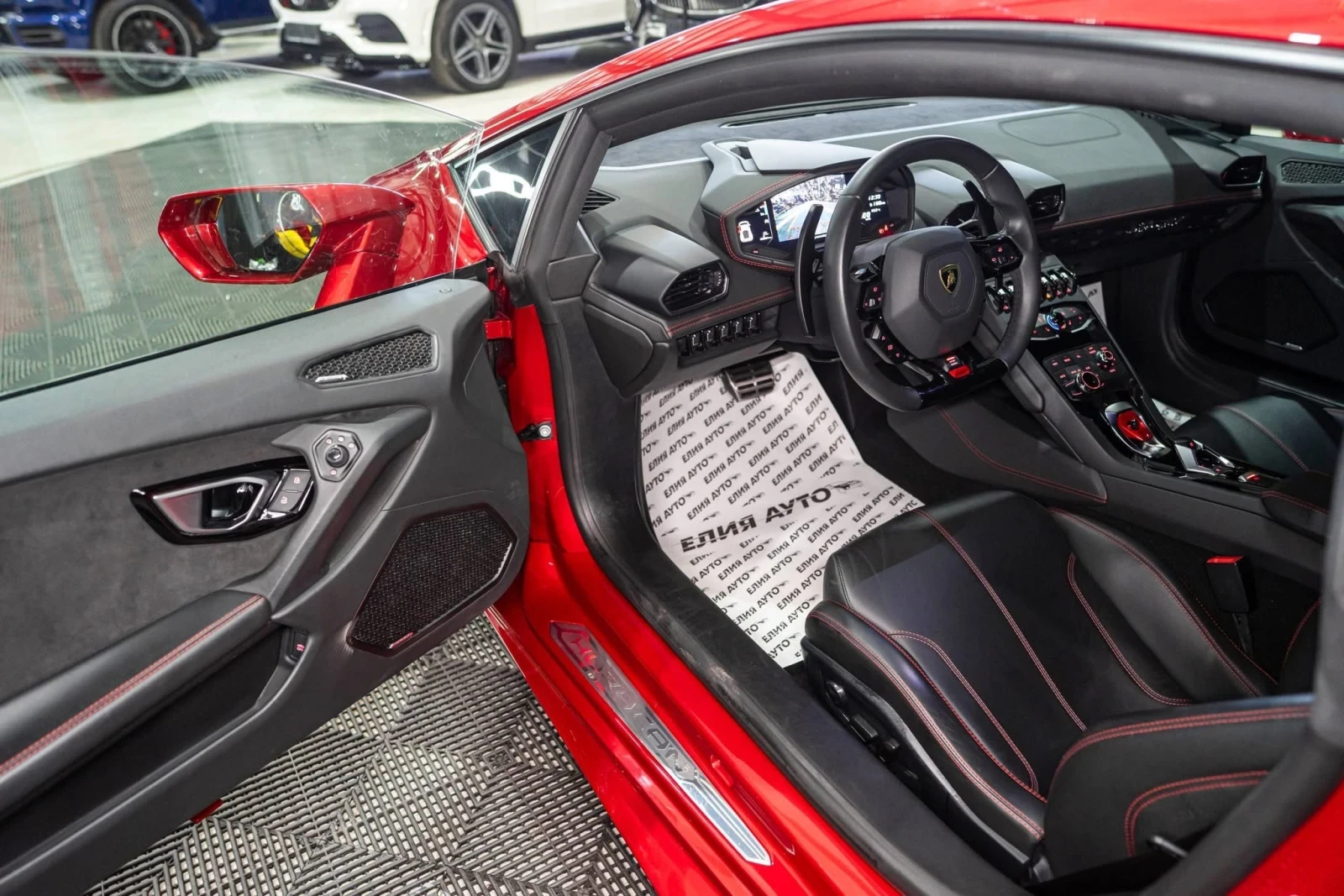 Lamborghini Huracan 5.2 V10 LIMITED EDITION CARBON CERAMIC ЛИЗИНГ 100%, снимка 11 - Автомобили и джипове - 53844164