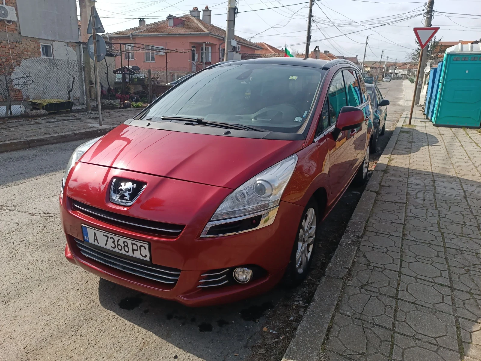 Peugeot 5008 1.6HDI AUTO, снимка 2 - Автомобили и джипове - 53878154