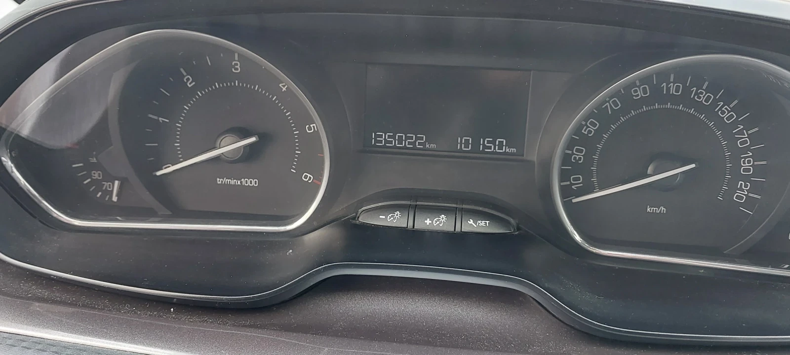 Peugeot 2008, снимка 2 - Автомобили и джипове - 53936880