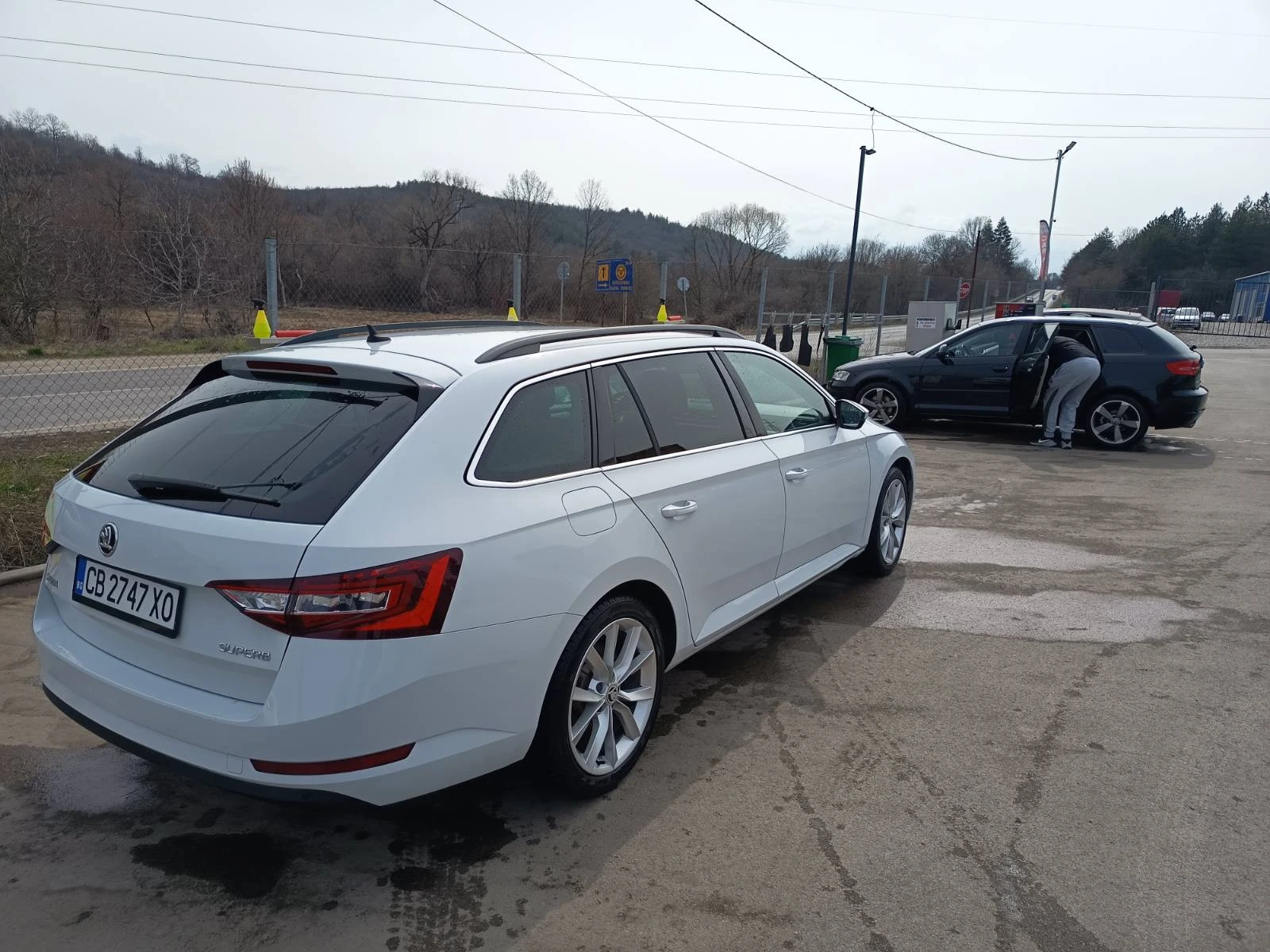 Skoda Superb 2.0TDI, снимка 5 - Автомобили и джипове - 53943063