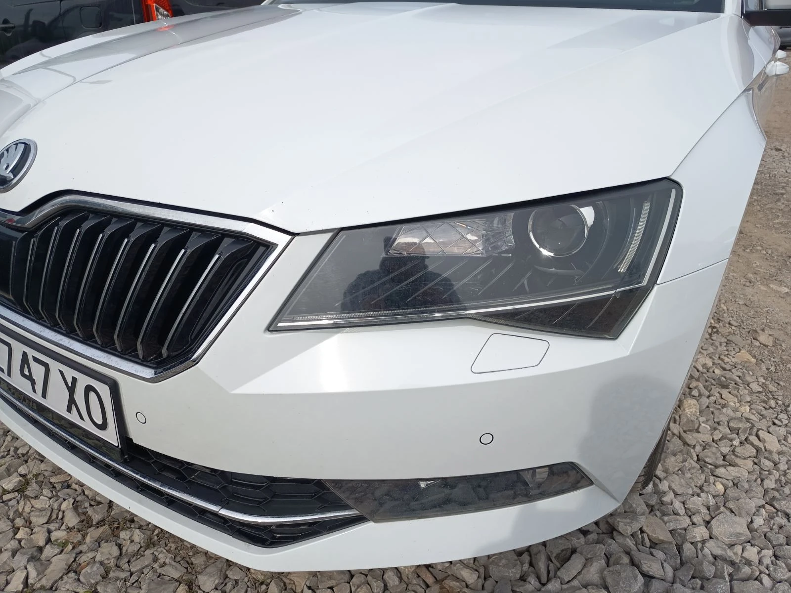 Skoda Superb 2.0TDI, снимка 7 - Автомобили и джипове - 53943063