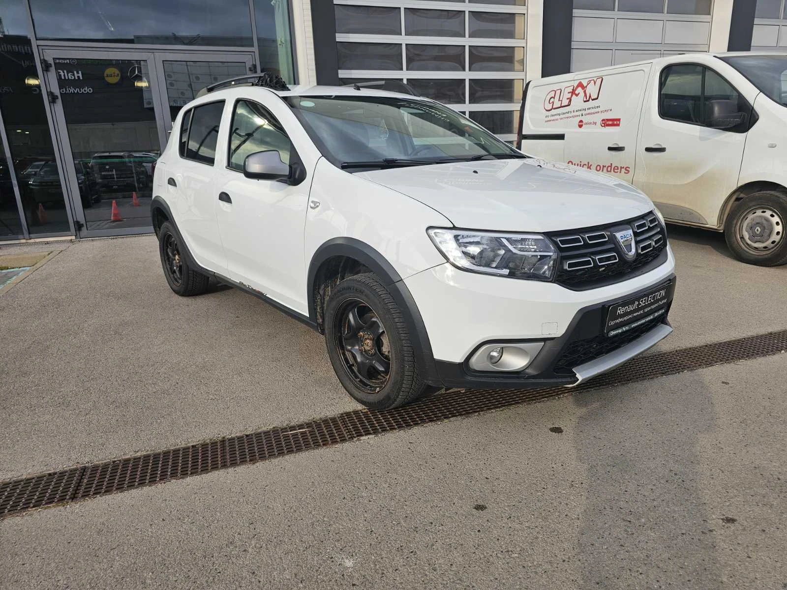 Dacia Sandero 0.9 Tce 90 к.с. бензин, снимка 2 - Автомобили и джипове - 53988251