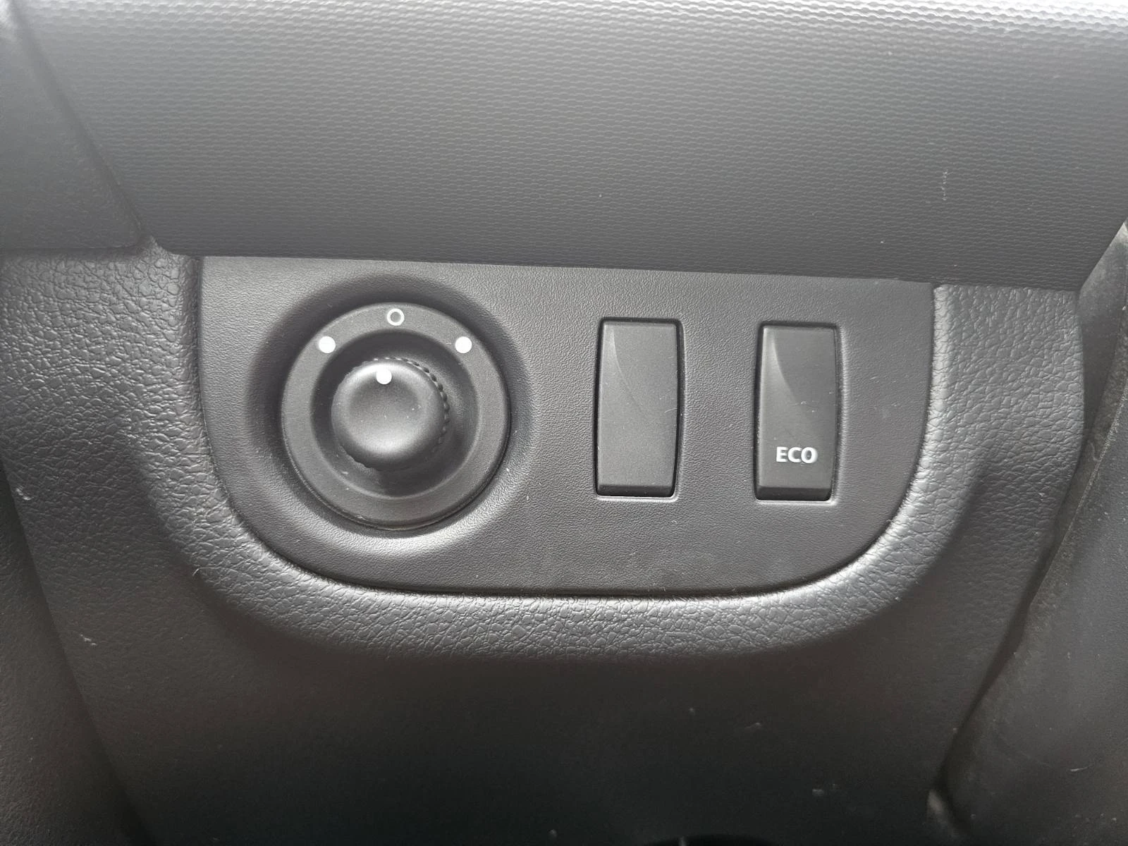 Dacia Sandero 0.9 Tce 90 к.с. бензин, снимка 10 - Автомобили и джипове - 53988251