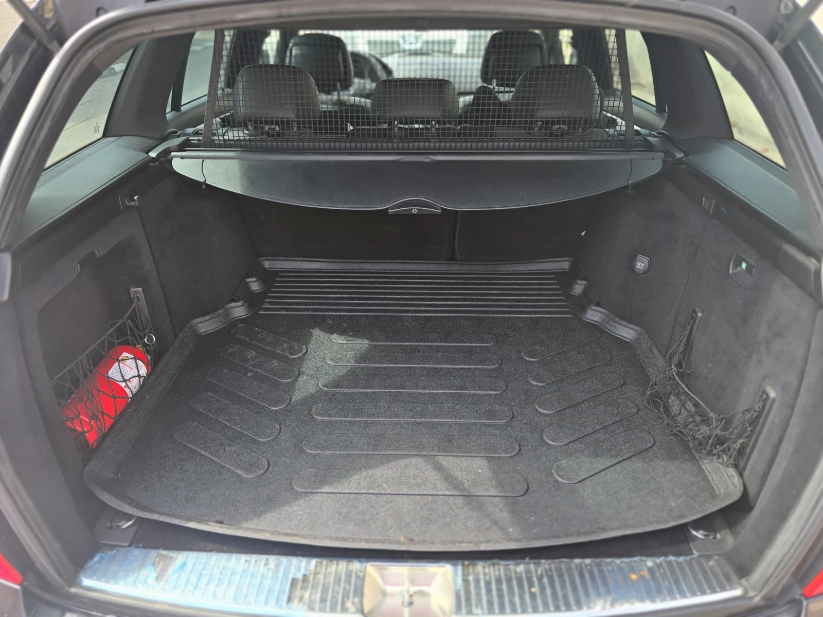 Mercedes-Benz C 350, снимка 7 - Автомобили и джипове - 54061229