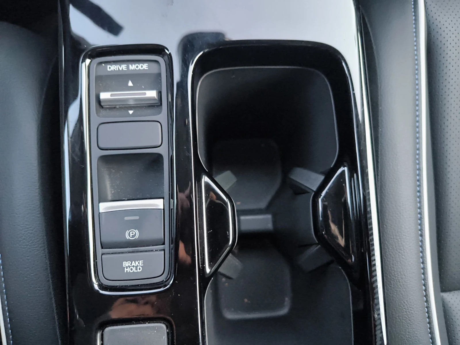 Honda e:Ny1 LEATHER/CAM/NAVI/180h, снимка 11 - Автомобили и джипове - 54070974