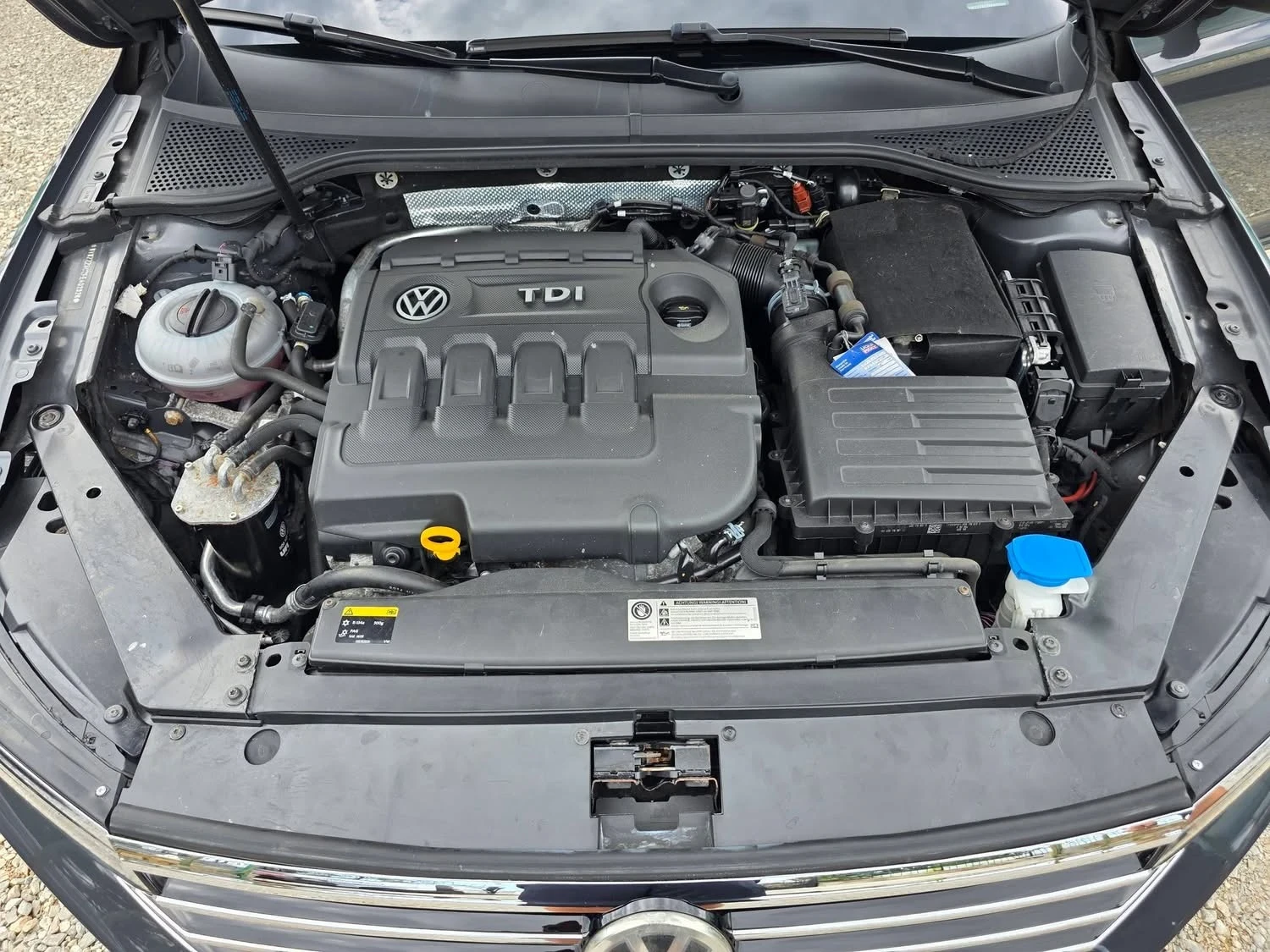 VW Passat 1.6TDI 120K.C. / АВТОМАТ / ДИГИТАЛ / ФУЛЛ ЛЕД / , снимка 16 - Автомобили и джипове - 55400881