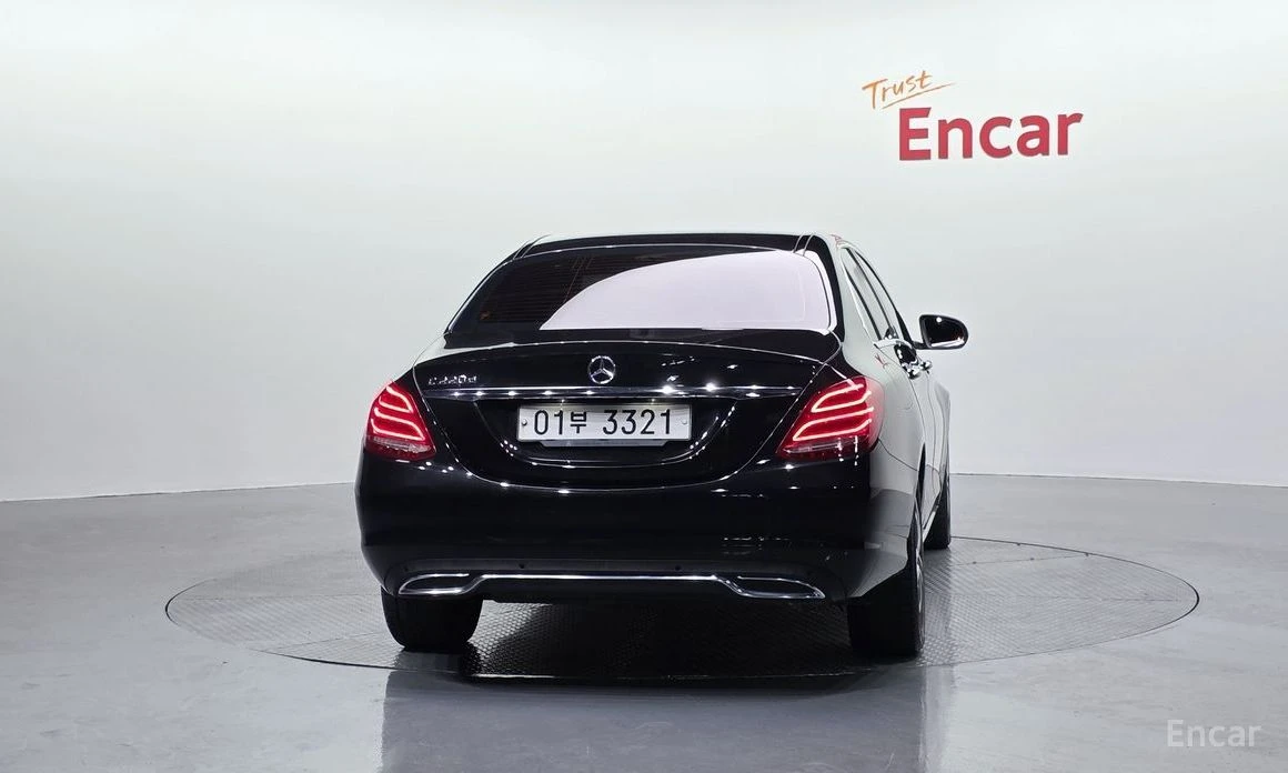 Mercedes-Benz C 220, снимка 4 - Автомобили и джипове - 55402282