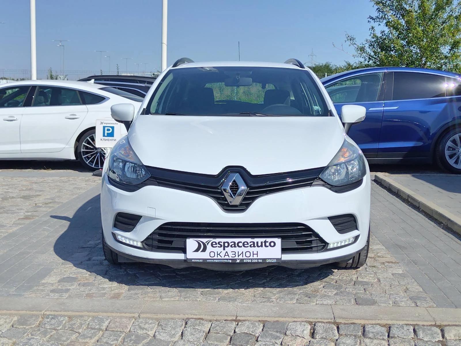 Renault Clio 1.5dCi/75к.с./Grandtour/Life, снимка 2 - Автомобили и джипове - 56015479