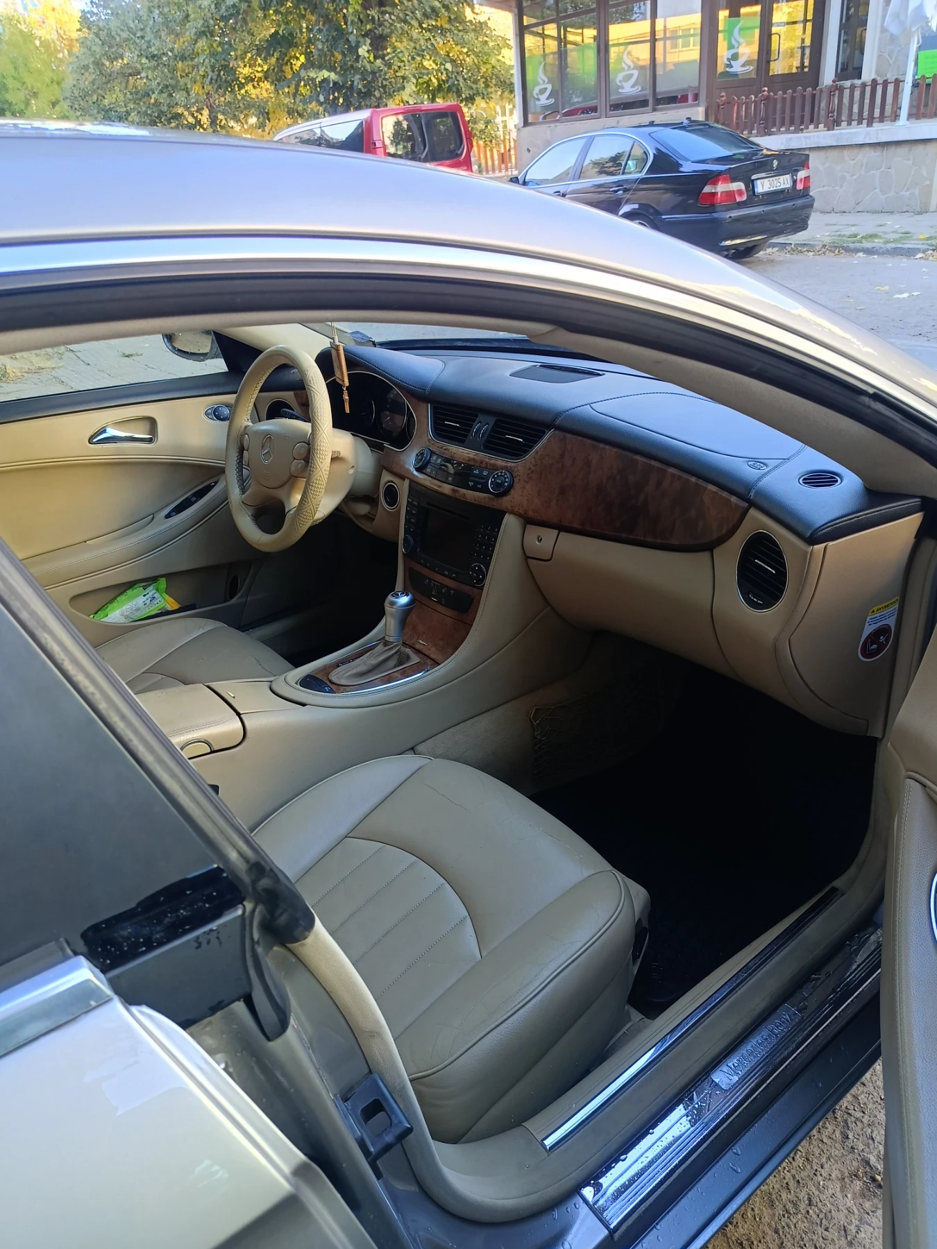 Mercedes-Benz CLS 320 На пружини!, снимка 9 - Автомобили и джипове - 56347724