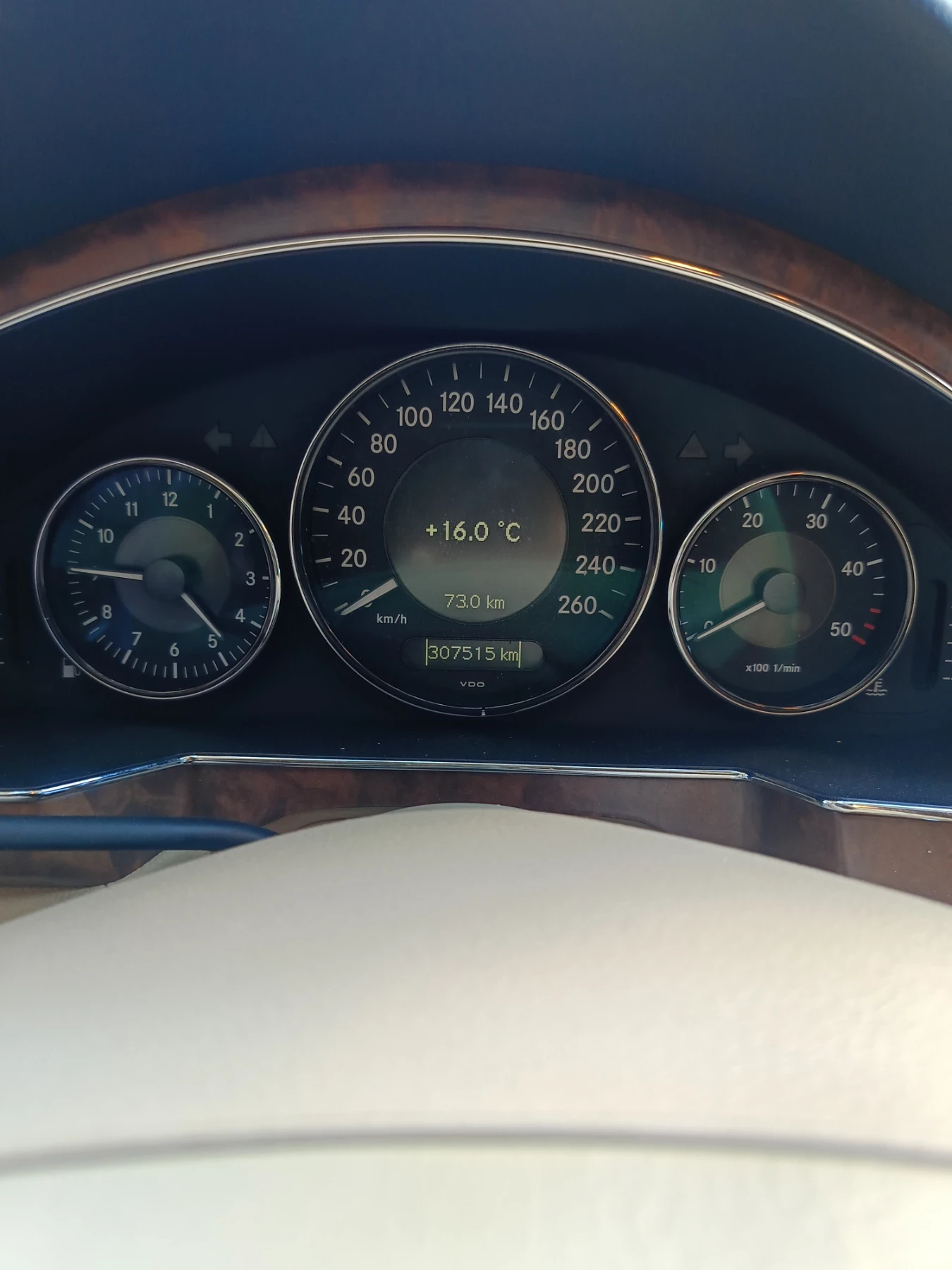 Mercedes-Benz CLS 320 На пружини!, снимка 10 - Автомобили и джипове - 56347724