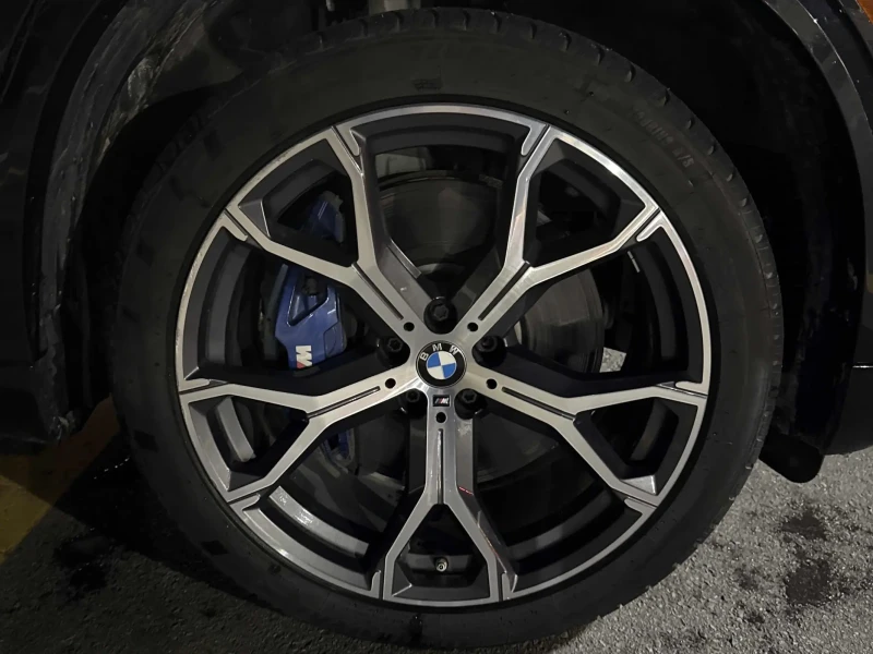 BMW X5 * M50i* CARFAX * БЕЗ ПЪРВОНАЧАЛНА ВНОСКА, снимка 16 - Автомобили и джипове - 52692001