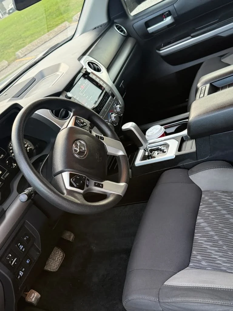 Toyota Tundra 5.7* �������* CARPLAY*  | Mobile.bg � ����������� 10
