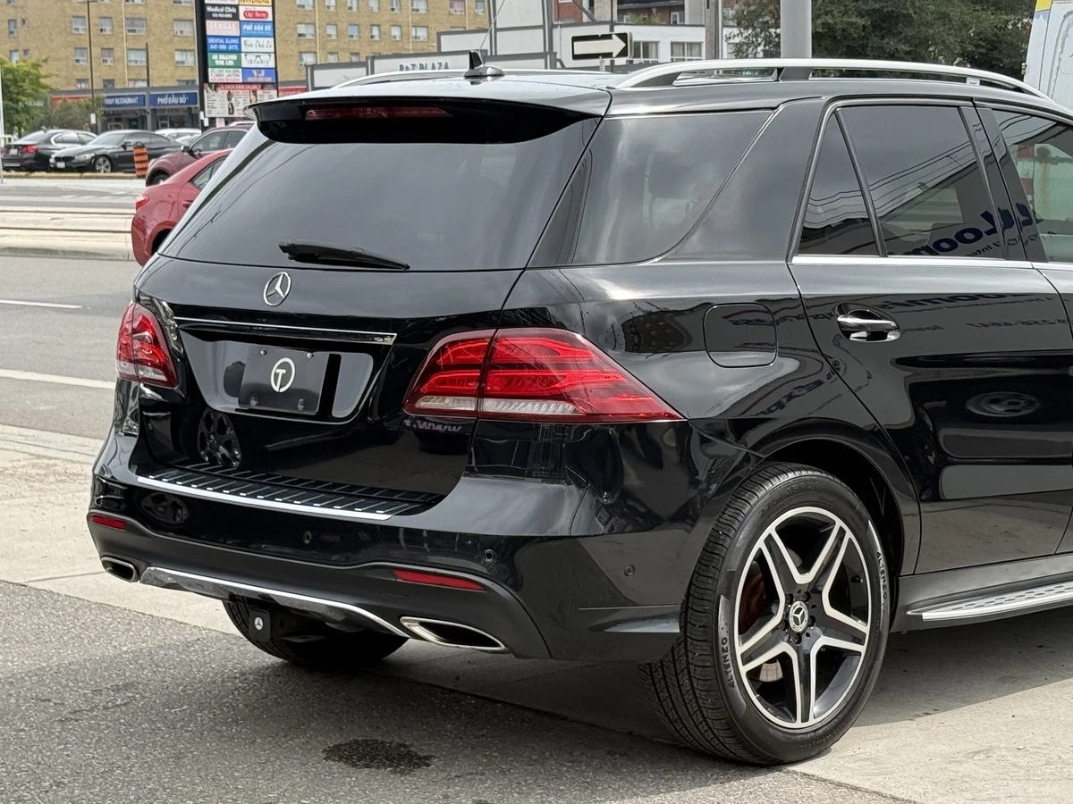 Mercedes-Benz GLE 400 AMG SPORT / PANO / 360 - изображение 3