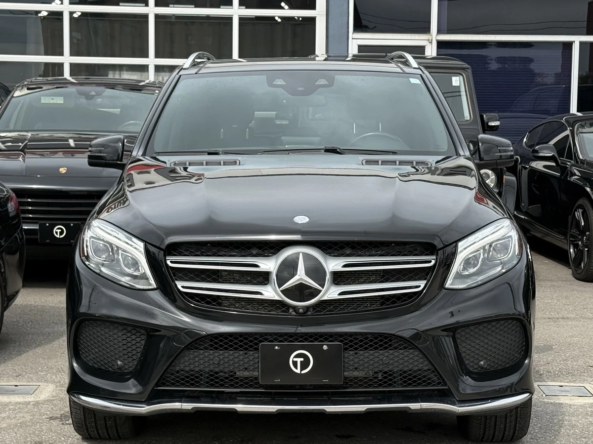 Mercedes-Benz GLE 400 AMG SPORT / PANO / 360 - изображение 2