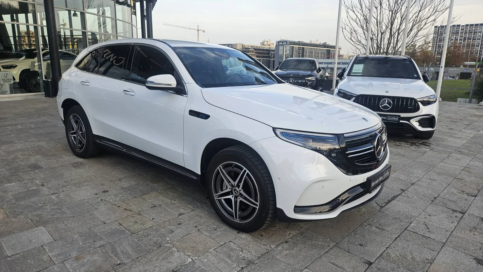 Mercedes-Benz EQC 400 4MATIC - изображение 3