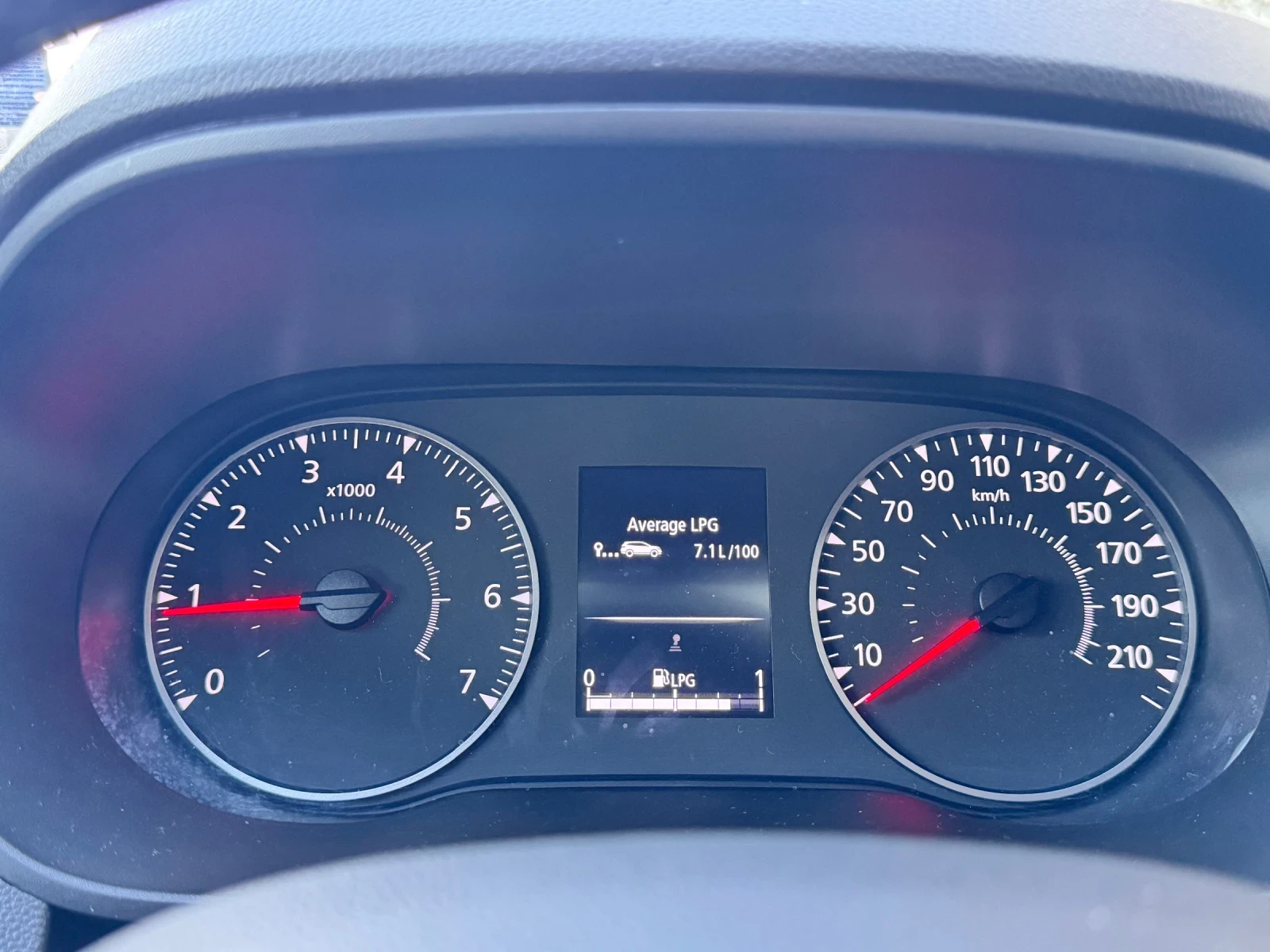 Dacia Duster Eco-G - изображение 9