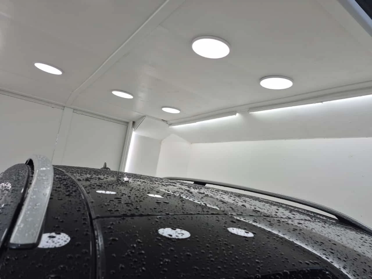 Mercedes-Benz GLE 43 AMG * PANO* ПОДГРЕВИ* KEYLESS* CARFAX, снимка 7 - Автомобили и джипове - 54197339