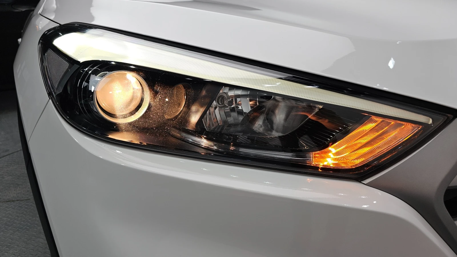 Hyundai Tucson 4WD Modern (Model 2018), снимка 7 - Автомобили и джипове - 55643915