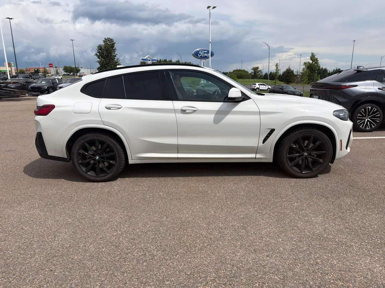 BMW X4 * xDrive30i * CARFAX * ОПЦИЯ ЗА ФИНАНСИРАНЕ , снимка 16 - Автомобили и джипове - 55647571