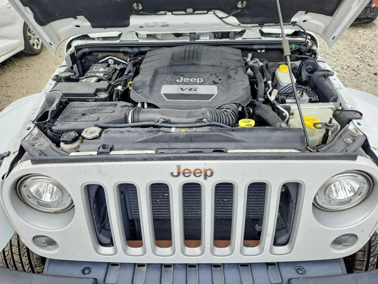 Jeep Wrangler 3.6l Unlimited Sahara, снимка 12 - Автомобили и джипове - 55994186