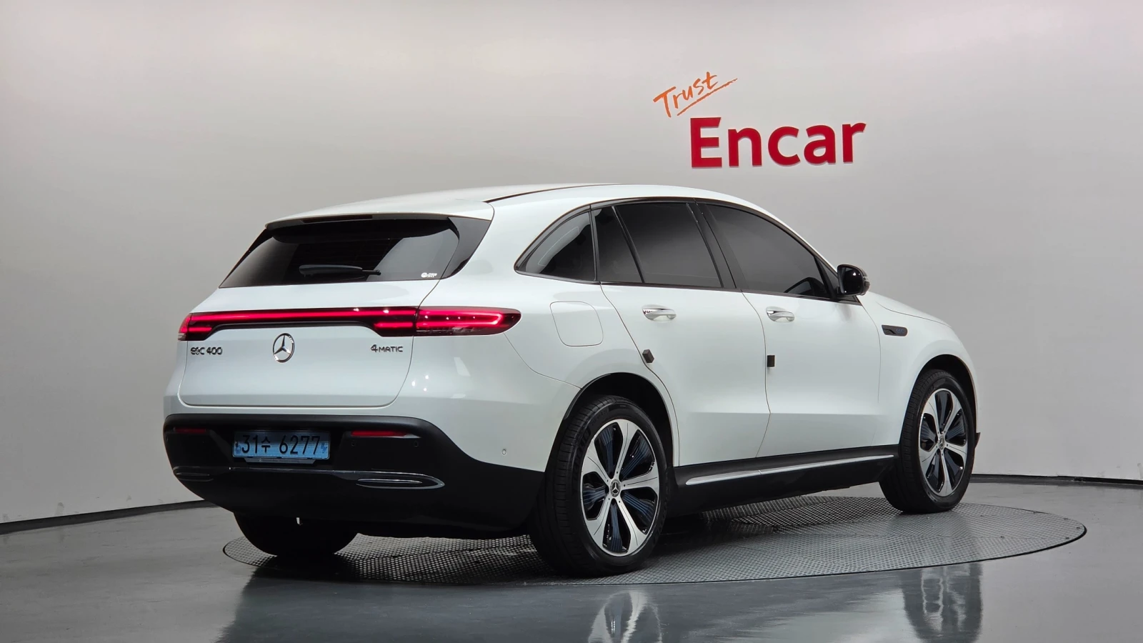 Mercedes-Benz EQC 400 4Matic, снимка 2 - Автомобили и джипове - 56012291